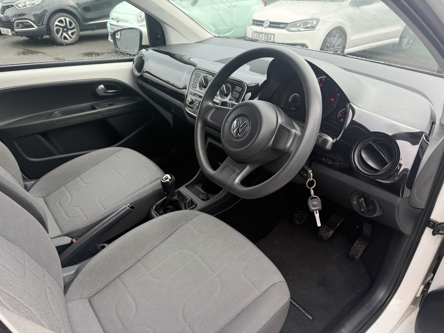 Used Volkswagen up! 2013 for sale - 77535889: Photo 15