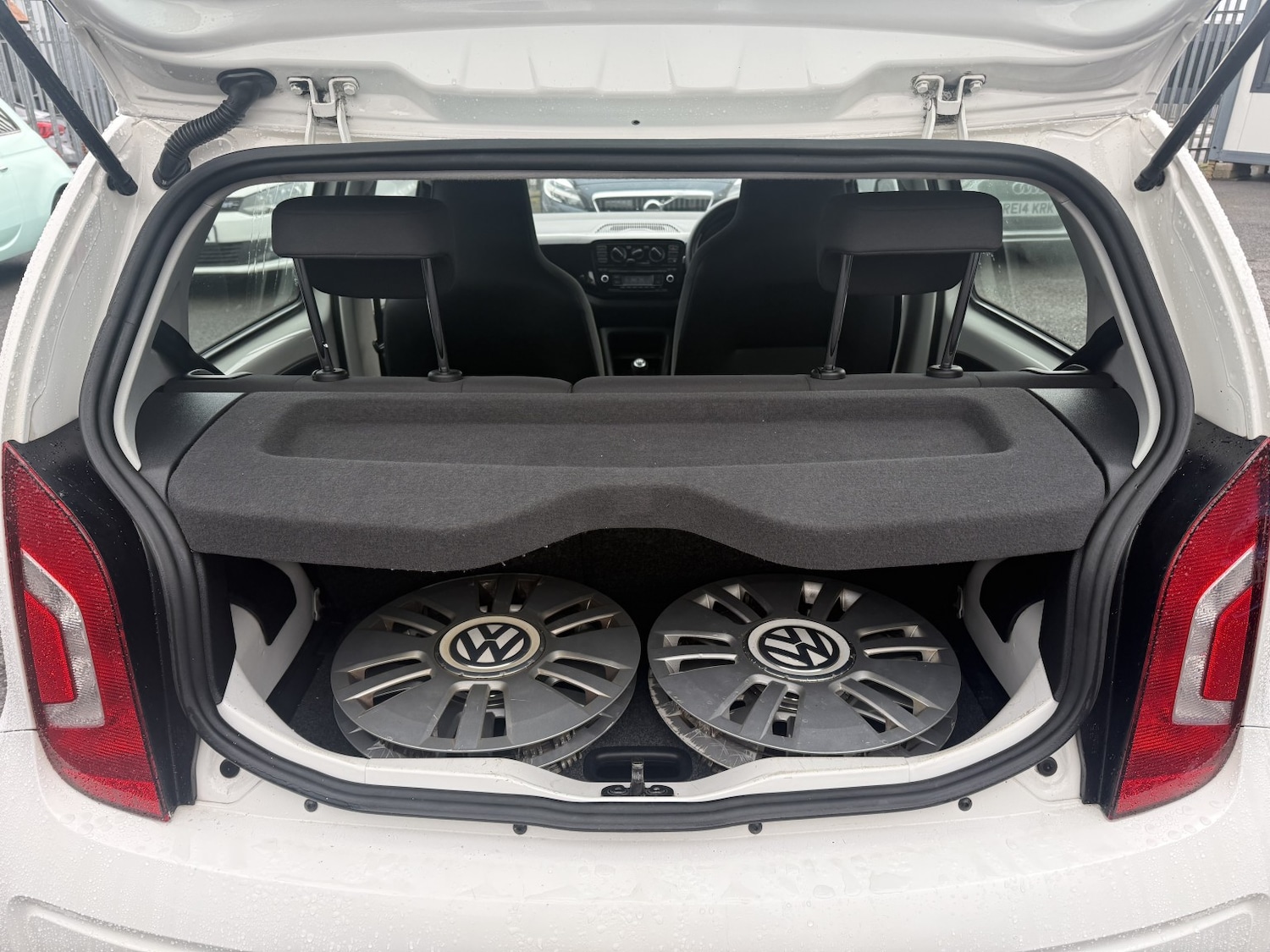 Used Volkswagen up! 2013 for sale - 77535889: Photo 18