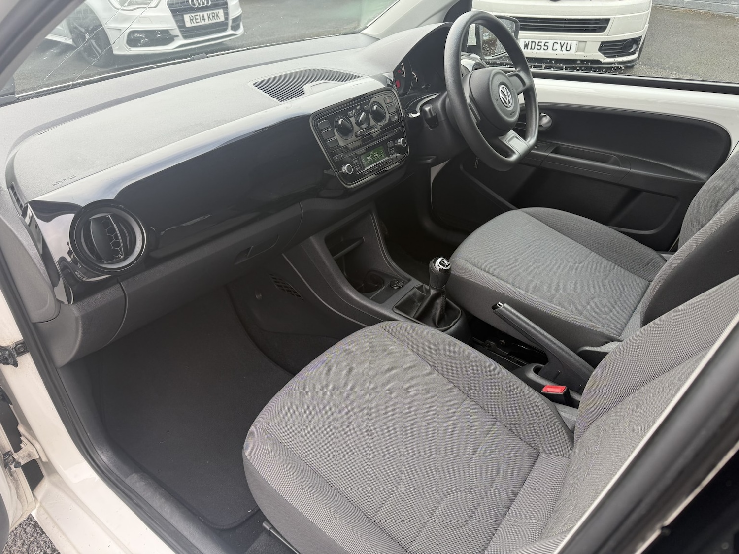 Used Volkswagen up! 2013 for sale - 77535889: Photo 21