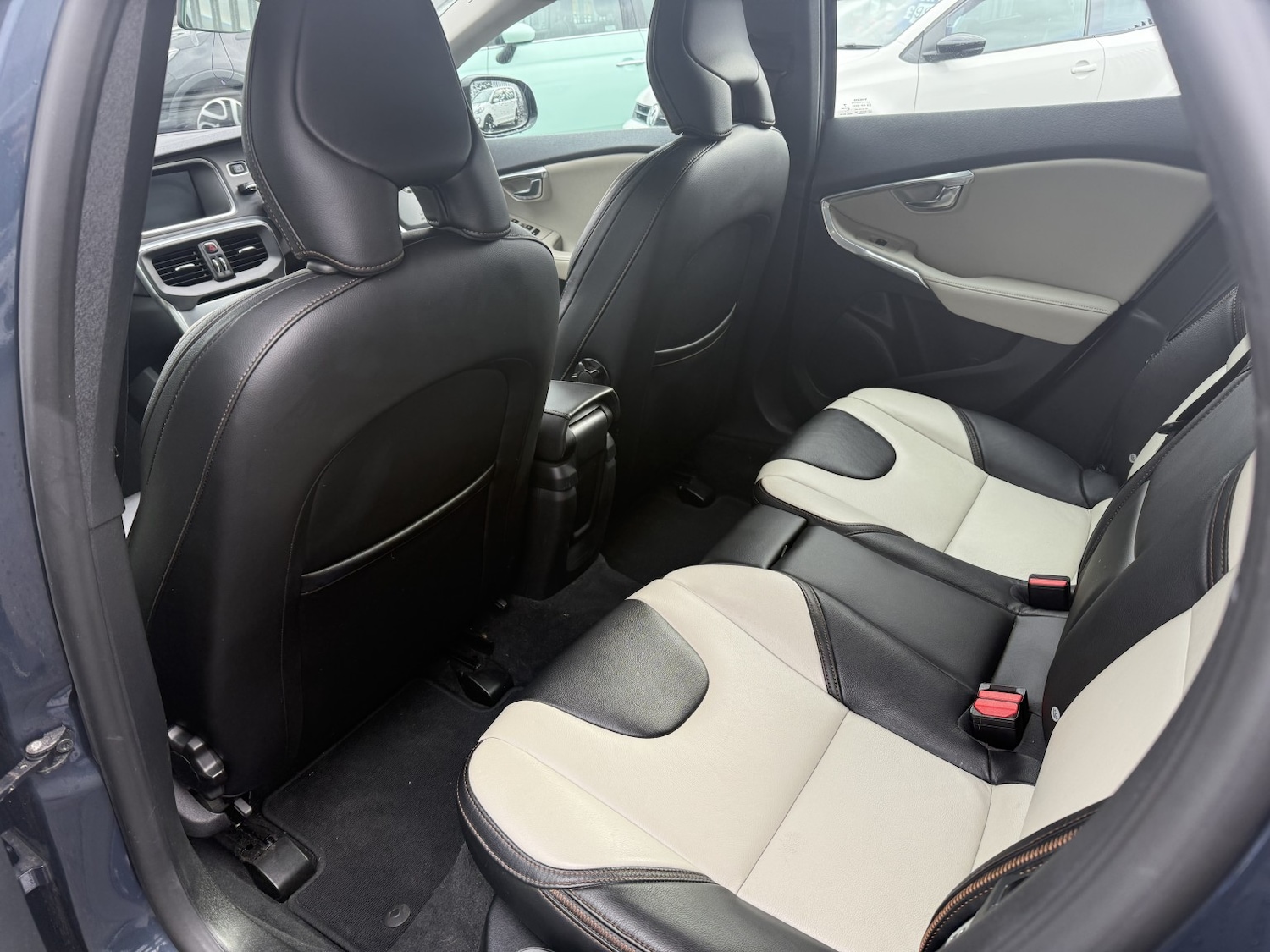 Used Volvo V40 2017 for sale - 77535959: Photo 19