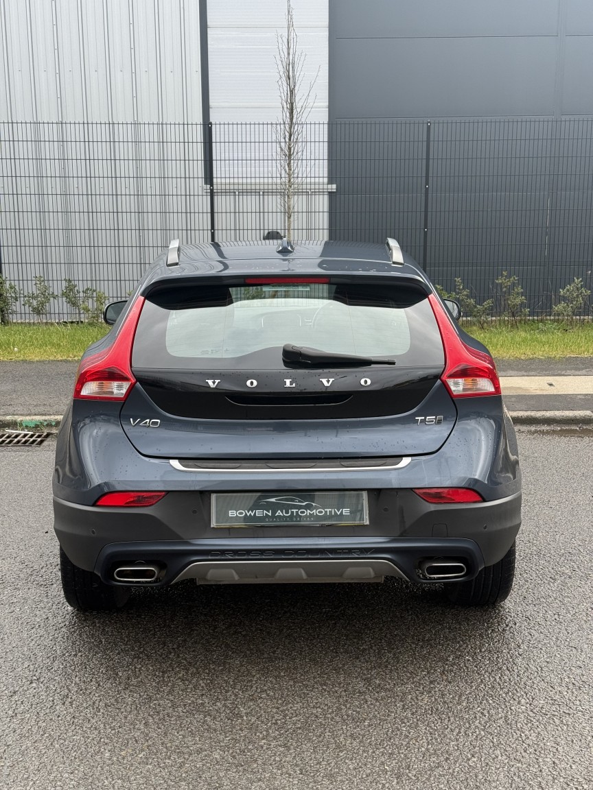 Used Volvo V40 2017 for sale - 77535959: Photo 7