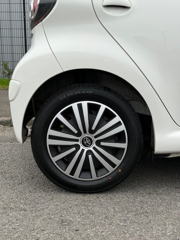 Used Toyota AYGO 2013 for sale - 76211890: Photo 11