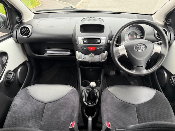 Used Toyota AYGO 2013 for sale - 76211890: Photo 14