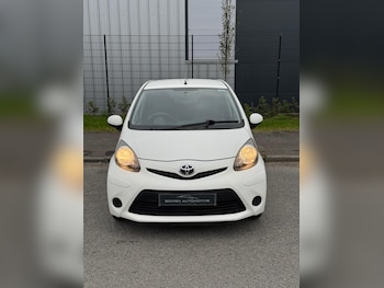 Used Toyota AYGO 2013 for sale - 76211890: Photo