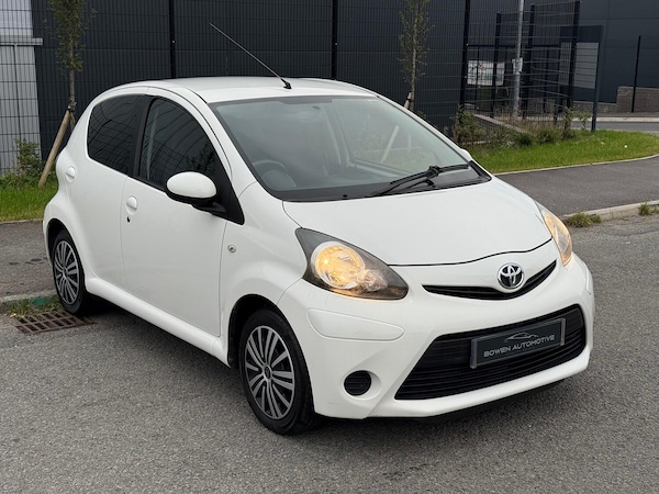 Used Toyota AYGO 2013 for sale - 76211890: Photo 4