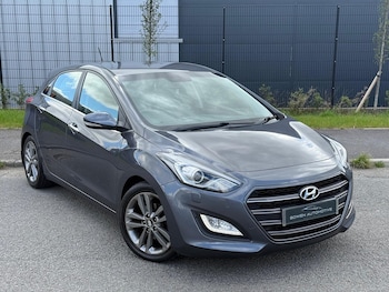 Used Hyundai i30 2015 for sale - 76041097: Photo