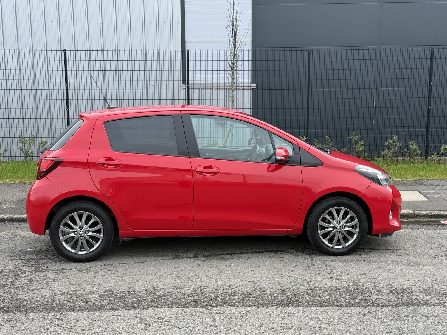 Used Toyota Yaris 2016 for sale - 77822216: Photo 5