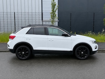 Used Volkswagen T-Roc 2019 for sale - 78739639: Photo