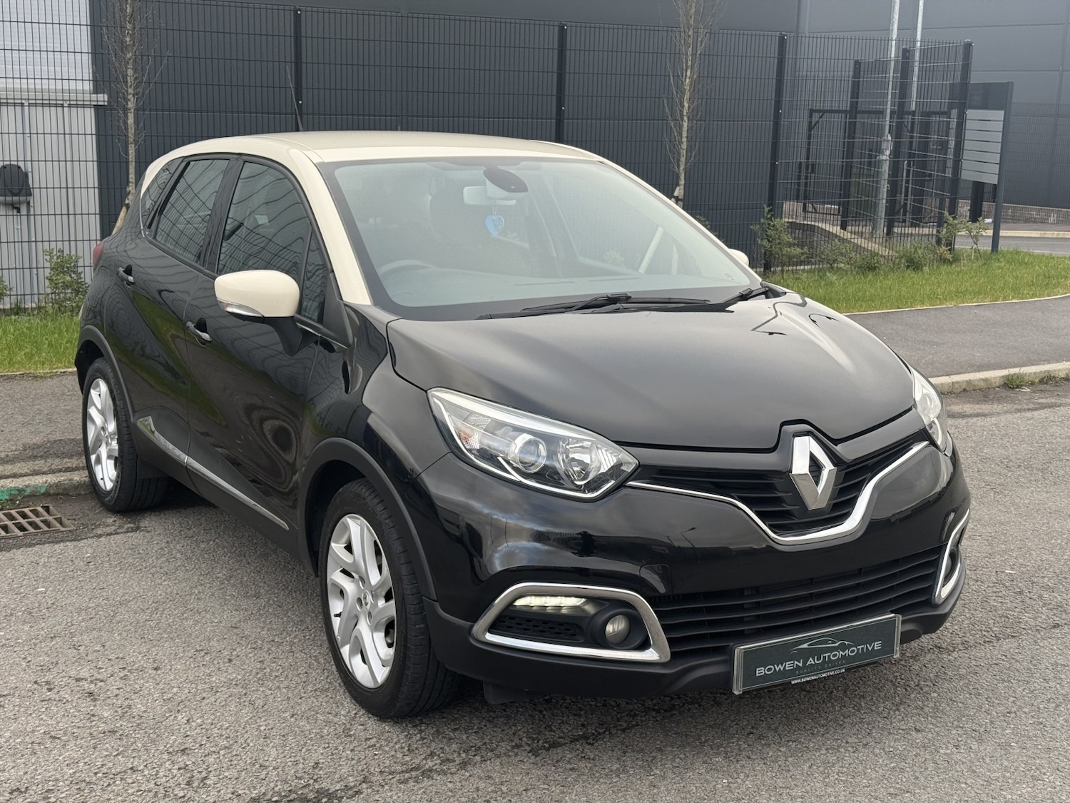 Used Renault Captur 2014 for sale - 77789299: Photo 4
