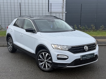 Used Volkswagen T-Roc 2018 for sale - 77822191: Photo