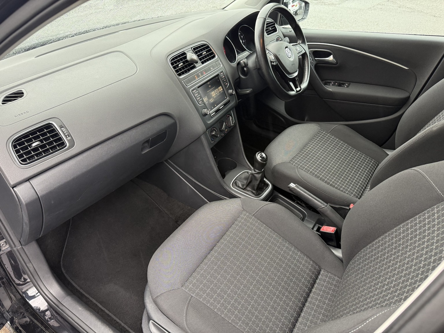 Used Volkswagen Polo 2017 for sale - 76430988: Photo 18