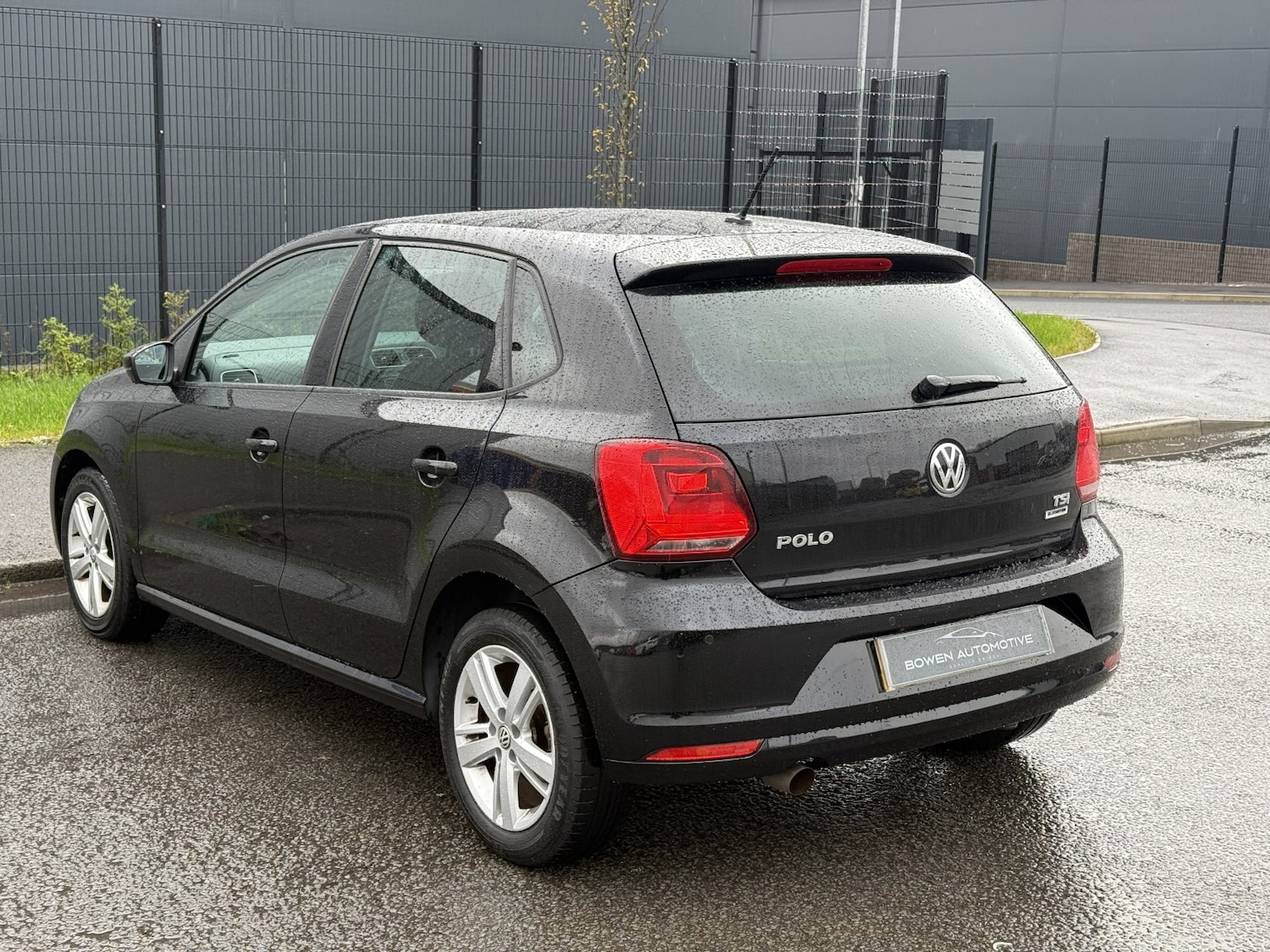 Used Volkswagen Polo 2017 for sale - 76430988: Photo 8