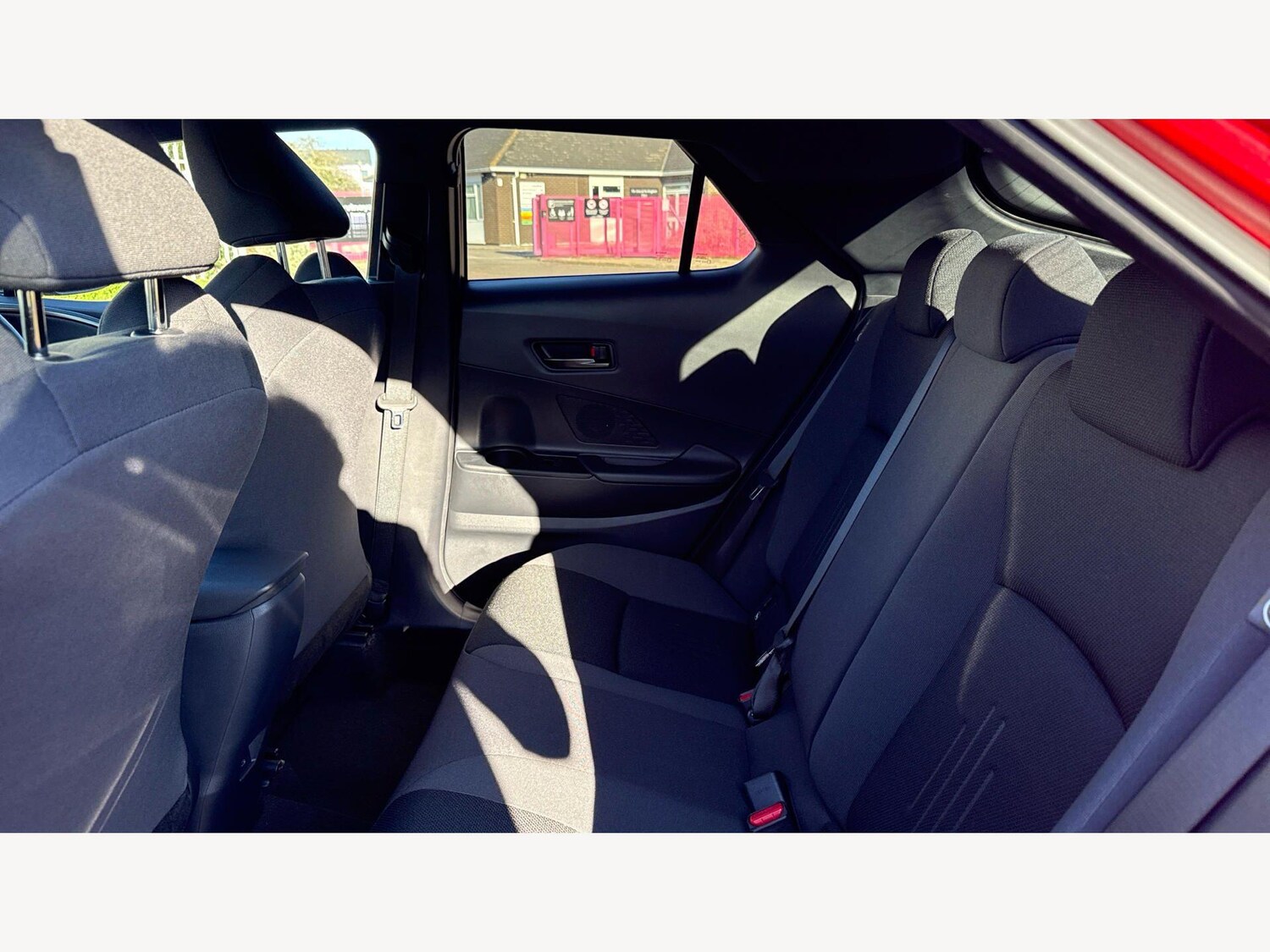 Used Toyota C-HR 2024 for sale - 77768061: Photo 15