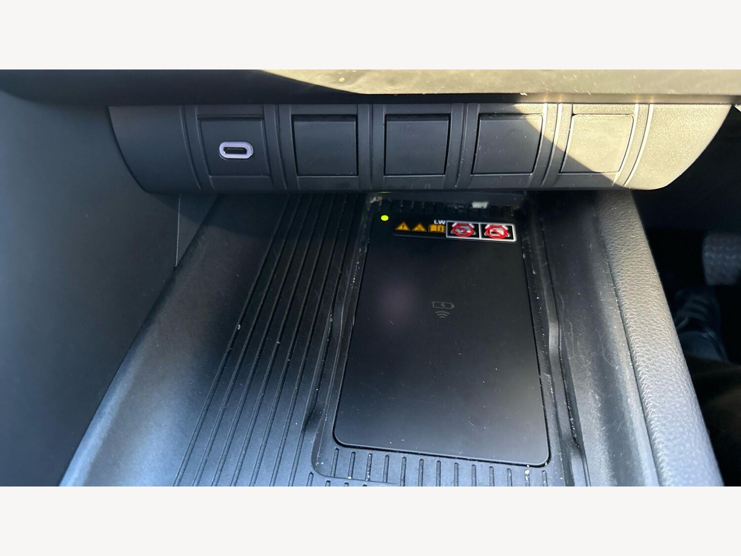 Used Toyota C-HR 2024 for sale - 77768061: Photo 24