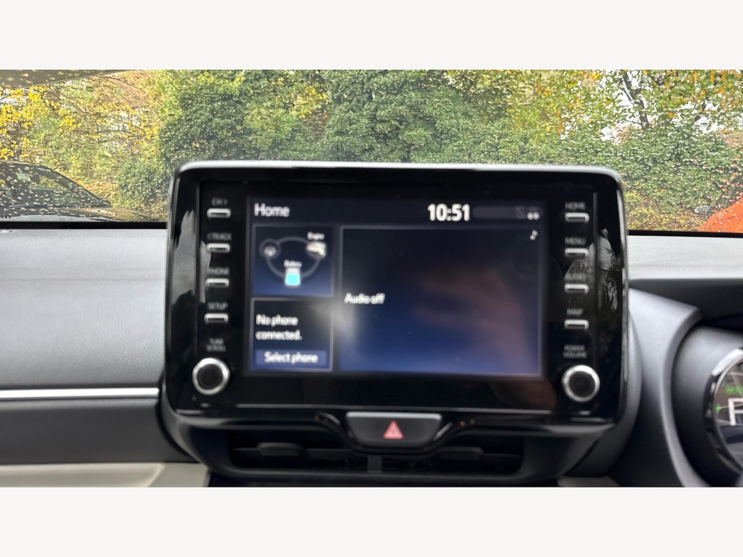 Used Toyota Yaris for sale - 76440501: Photo 9