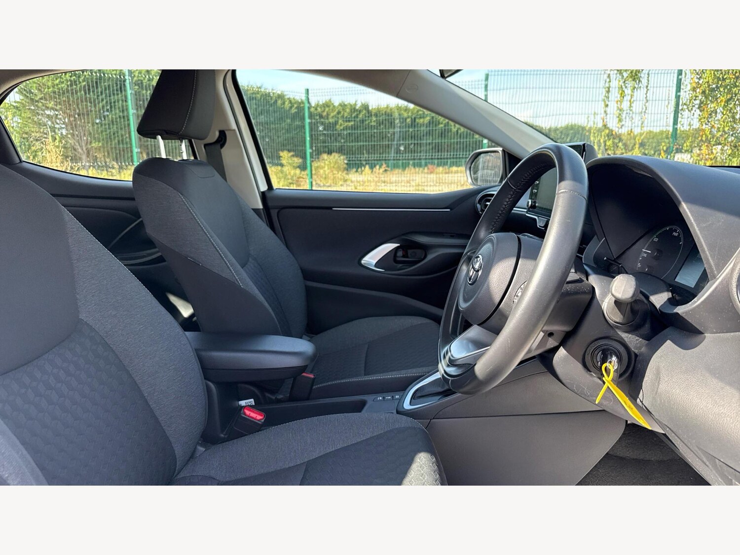 Used Toyota Yaris 2023 for sale - 76020453: Photo 13