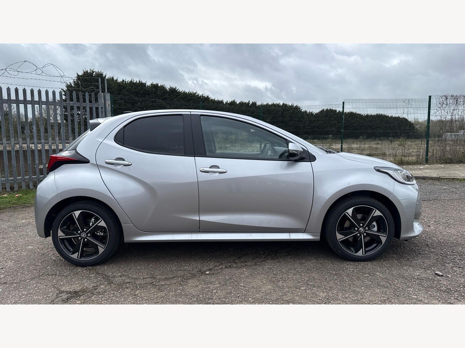 Used Toyota Yaris for sale - 77925743: Photo 18