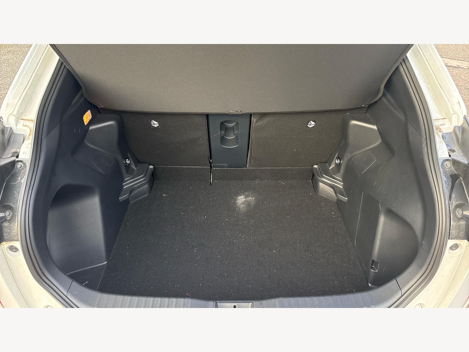 Used Toyota Yaris Cross 2023 for sale - 77387606: Photo 16