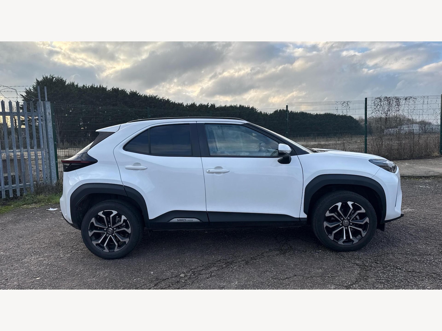 Used Toyota Yaris Cross 2023 for sale - 77387606: Photo 18