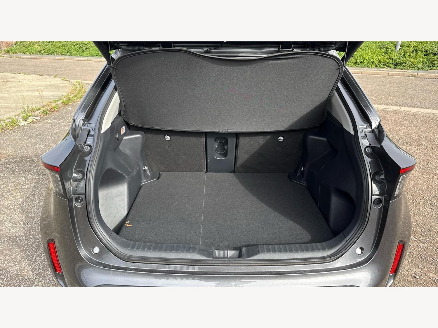 Used Toyota Yaris Cross 2024 for sale - 76095176: Photo 16
