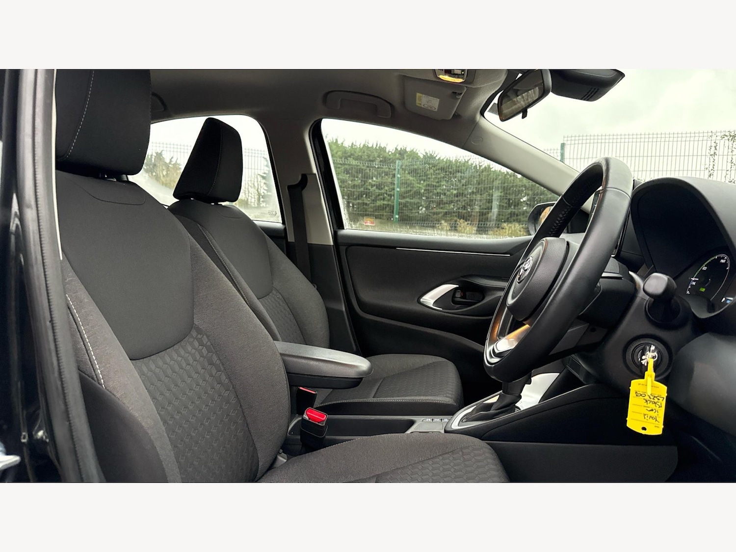 Used Toyota Yaris 2023 for sale - 77386755: Photo 13