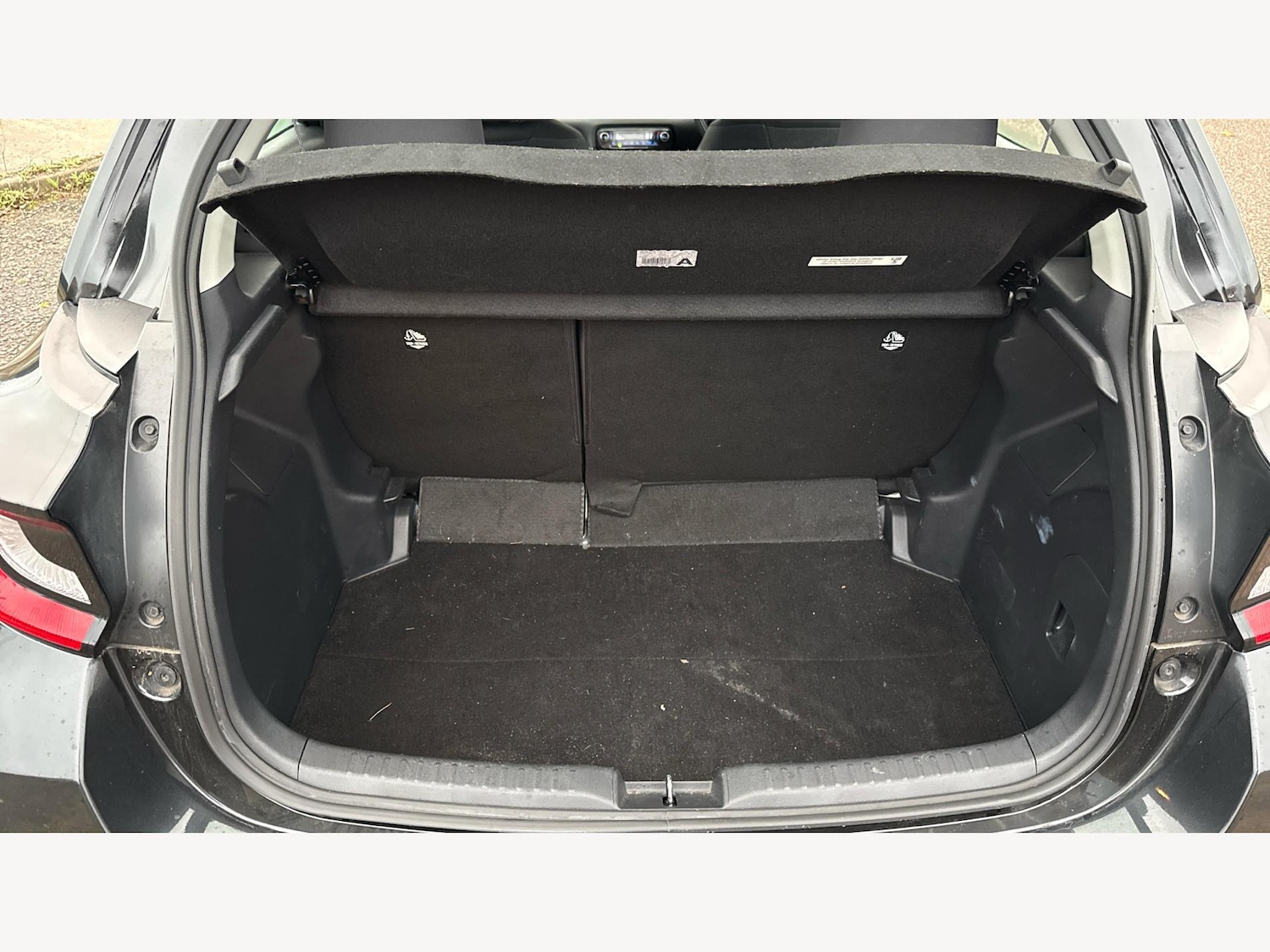 Used Toyota Yaris 2023 for sale - 77386755: Photo 16