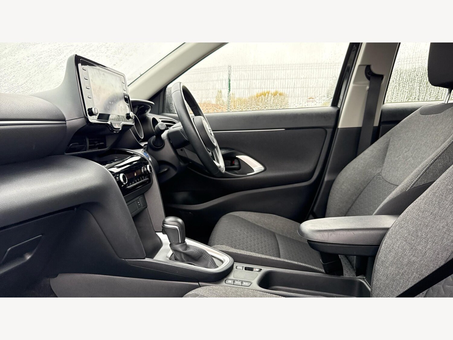 Used Toyota Yaris Cross 2022 for sale - 76499889: Photo 12