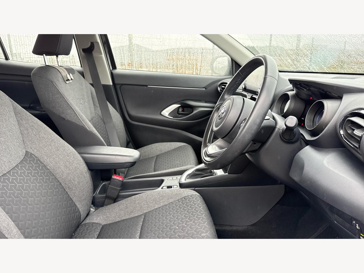 Used Toyota Yaris Cross 2022 for sale - 76499889: Photo 13