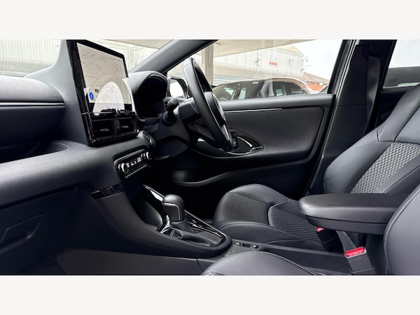 Used Toyota Yaris 2024 for sale - 76175465: Photo 12