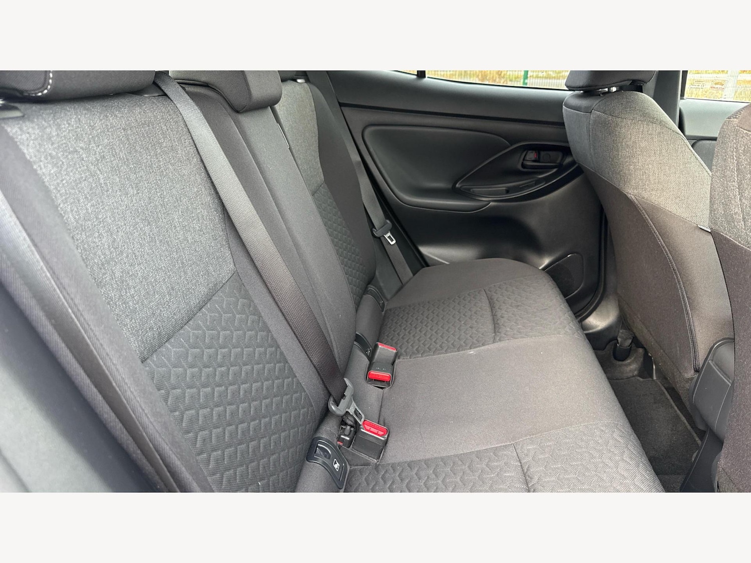 Used Toyota Yaris Cross 2022 for sale - 77278532: Photo 14