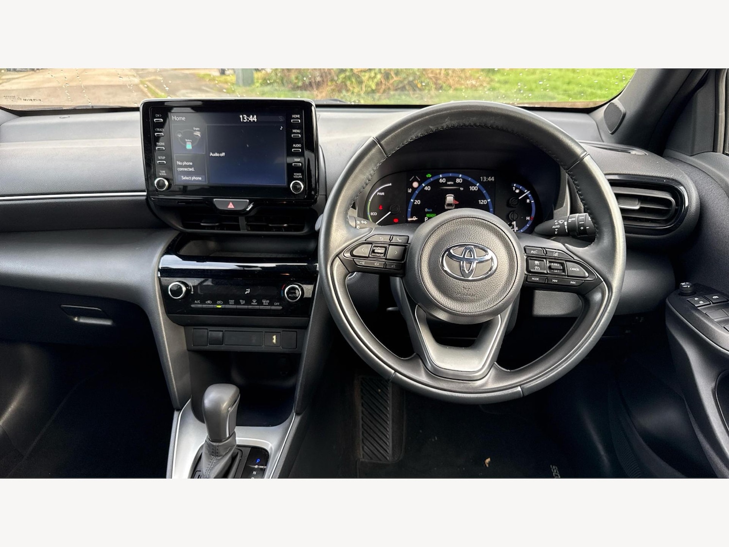 Used Toyota Yaris Cross 2022 for sale - 77278532: Photo 8