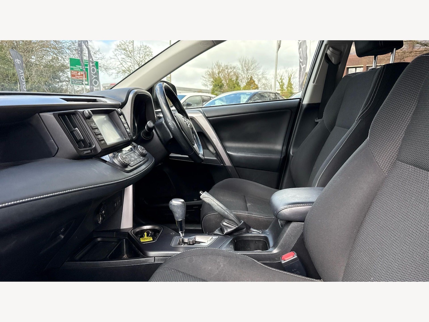 Used Toyota RAV4 2018 for sale - 78086033: Photo 12