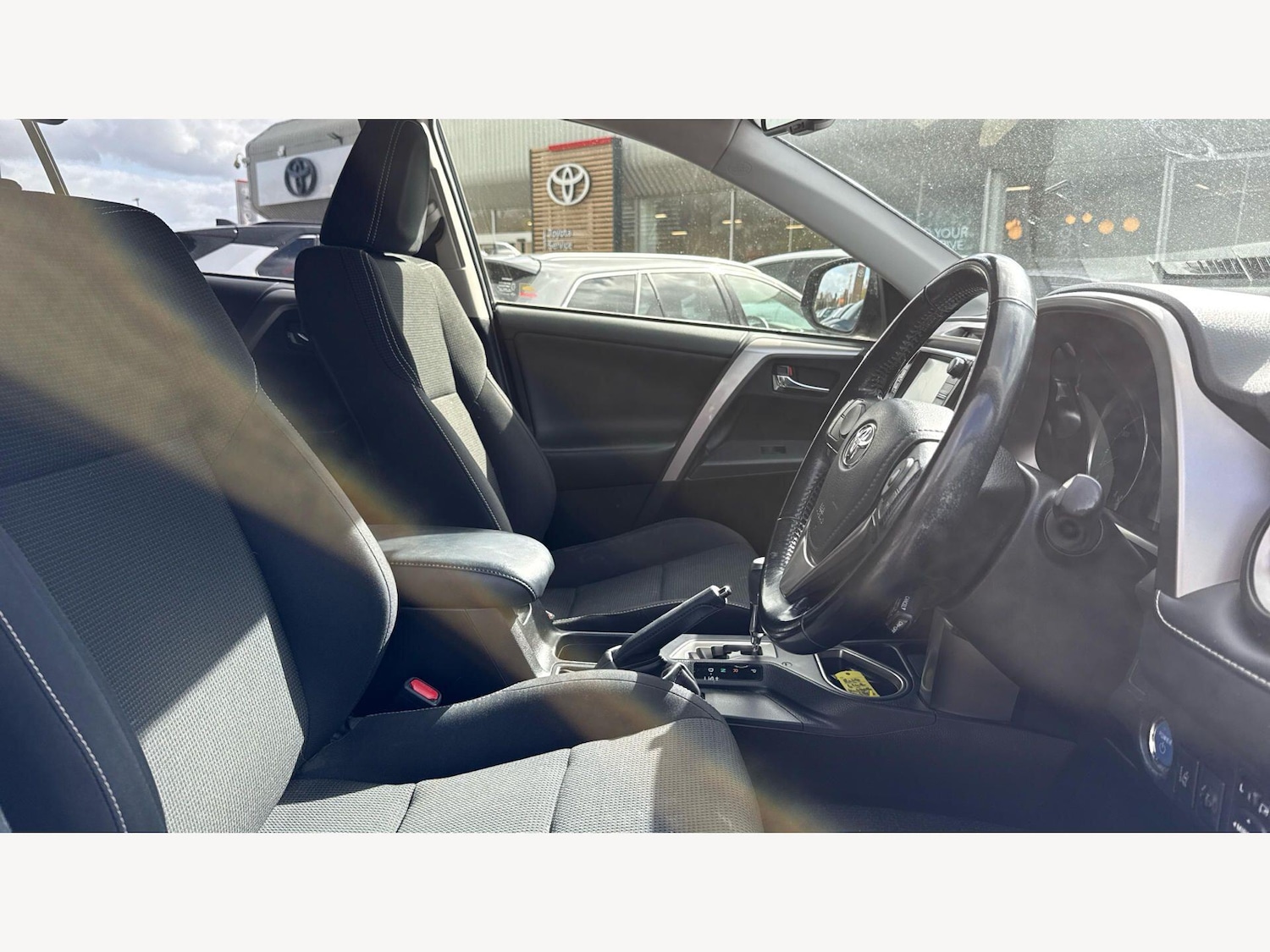 Used Toyota RAV4 2018 for sale - 78086033: Photo 13