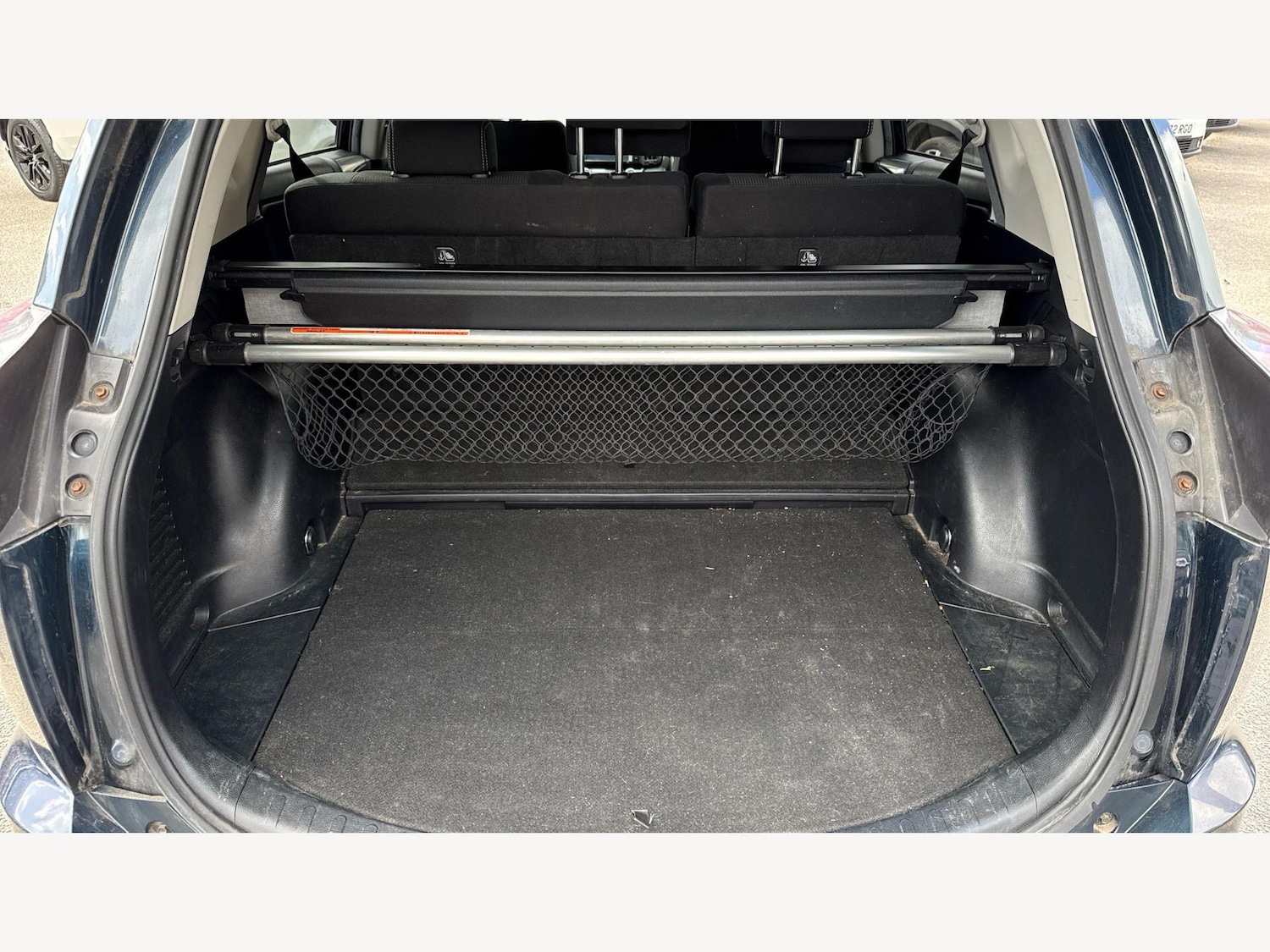 Used Toyota RAV4 2018 for sale - 78086033: Photo 16