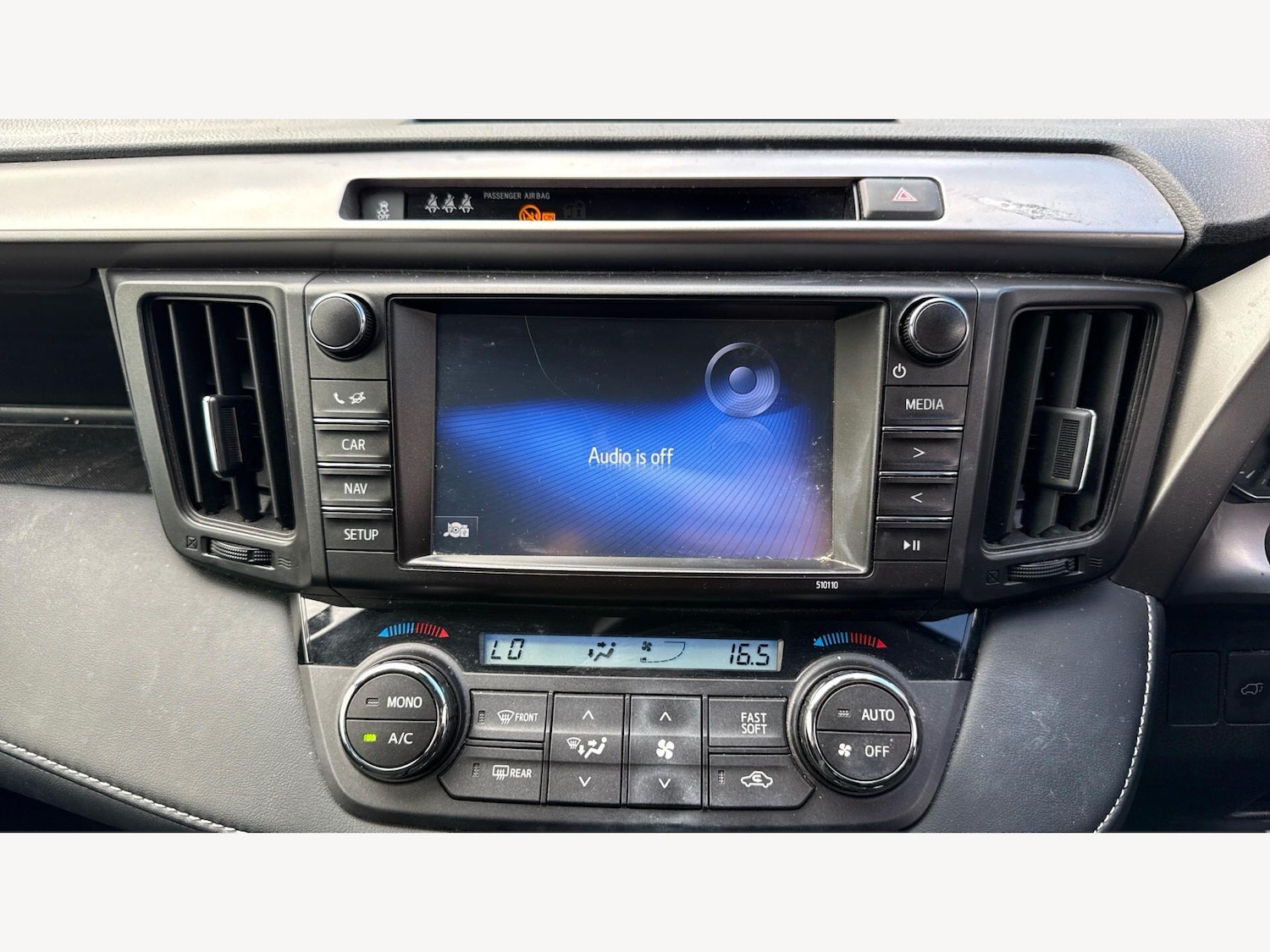 Used Toyota RAV4 2018 for sale - 78086033: Photo 9