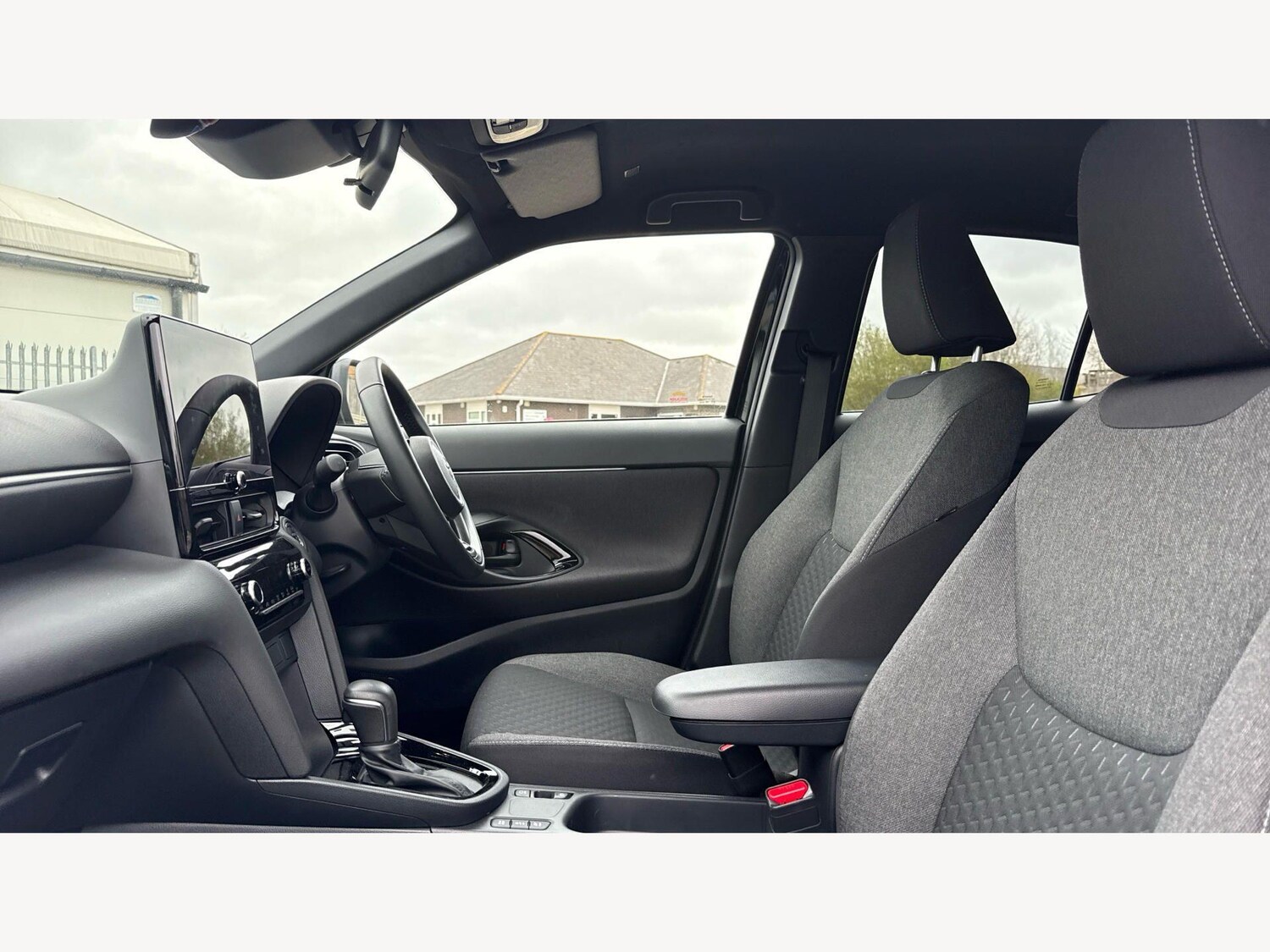 Used Toyota Yaris Cross for sale - 77924996: Photo 12