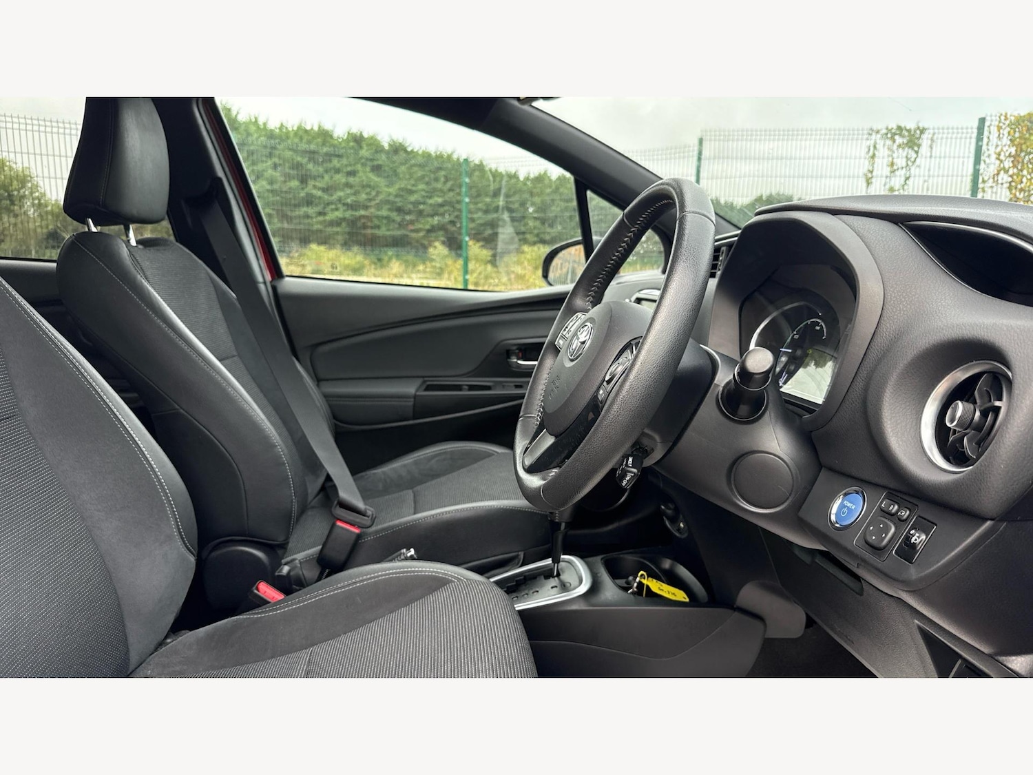 Used Toyota Yaris 2020 for sale - 76370189: Photo 13