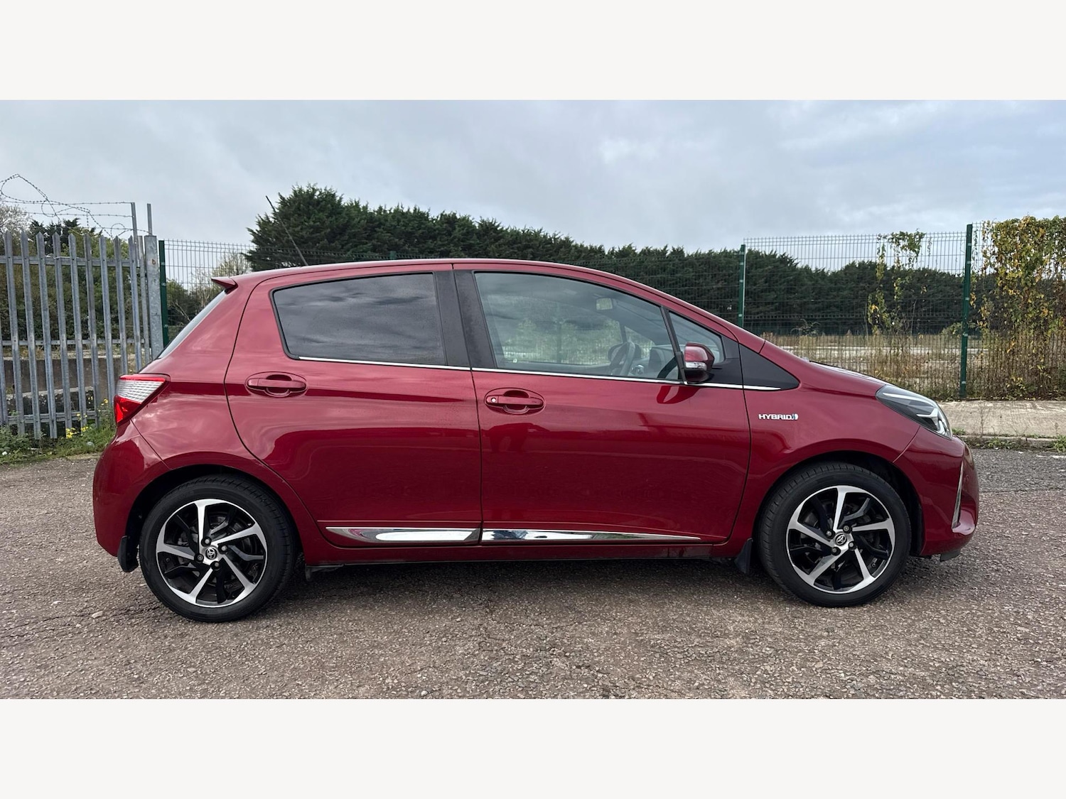 Used Toyota Yaris 2020 for sale - 76370189: Photo 18