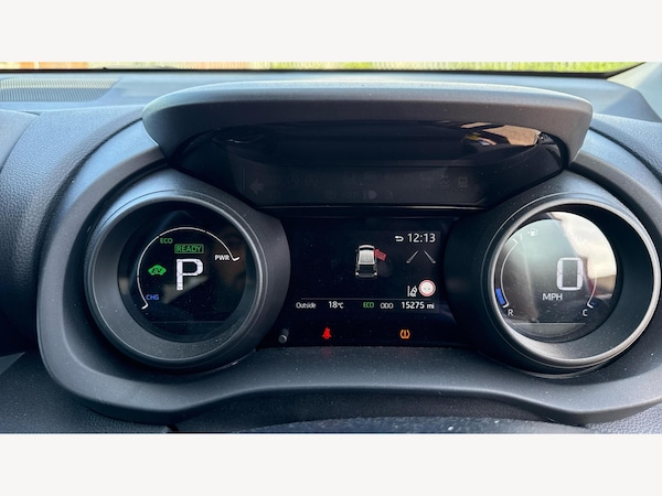 Used Toyota Yaris 2022 for sale - 76121340: Photo 11
