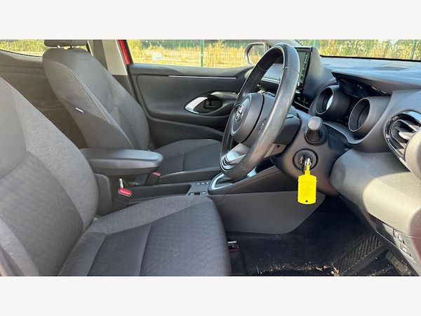 Used Toyota Yaris 2022 for sale - 76121340: Photo 13