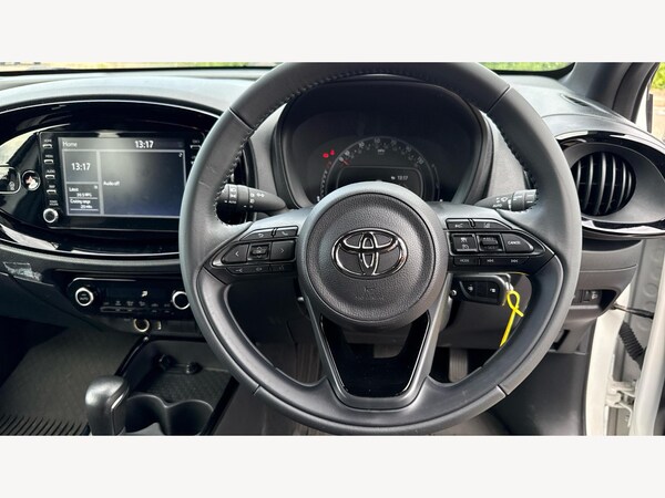 Used Toyota Aygo X 2023 for sale - 76152441: Photo 10