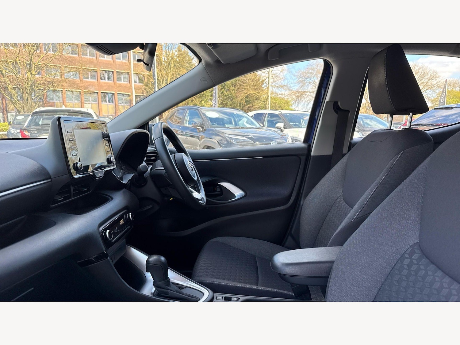 Used Toyota Yaris 2023 for sale - 78157440: Photo 7