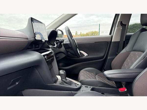 Used Toyota Yaris Cross 2023 for sale - 76227358: Photo 12