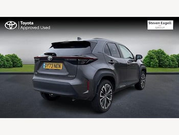 Used Toyota Yaris Cross 2023 for sale - 76227358: Photo 2