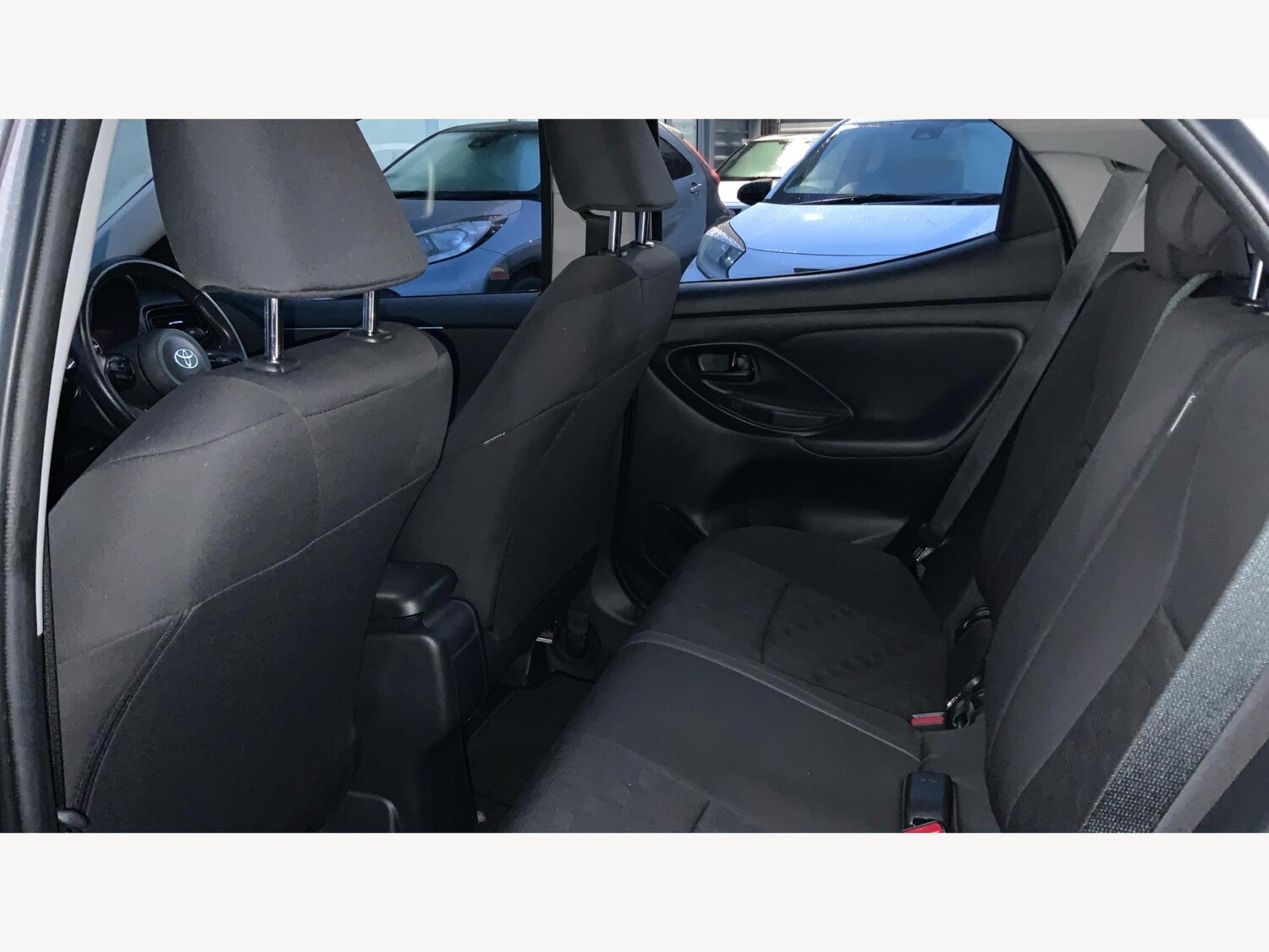 Used Toyota Yaris 2024 for sale - 77497015: Photo 15