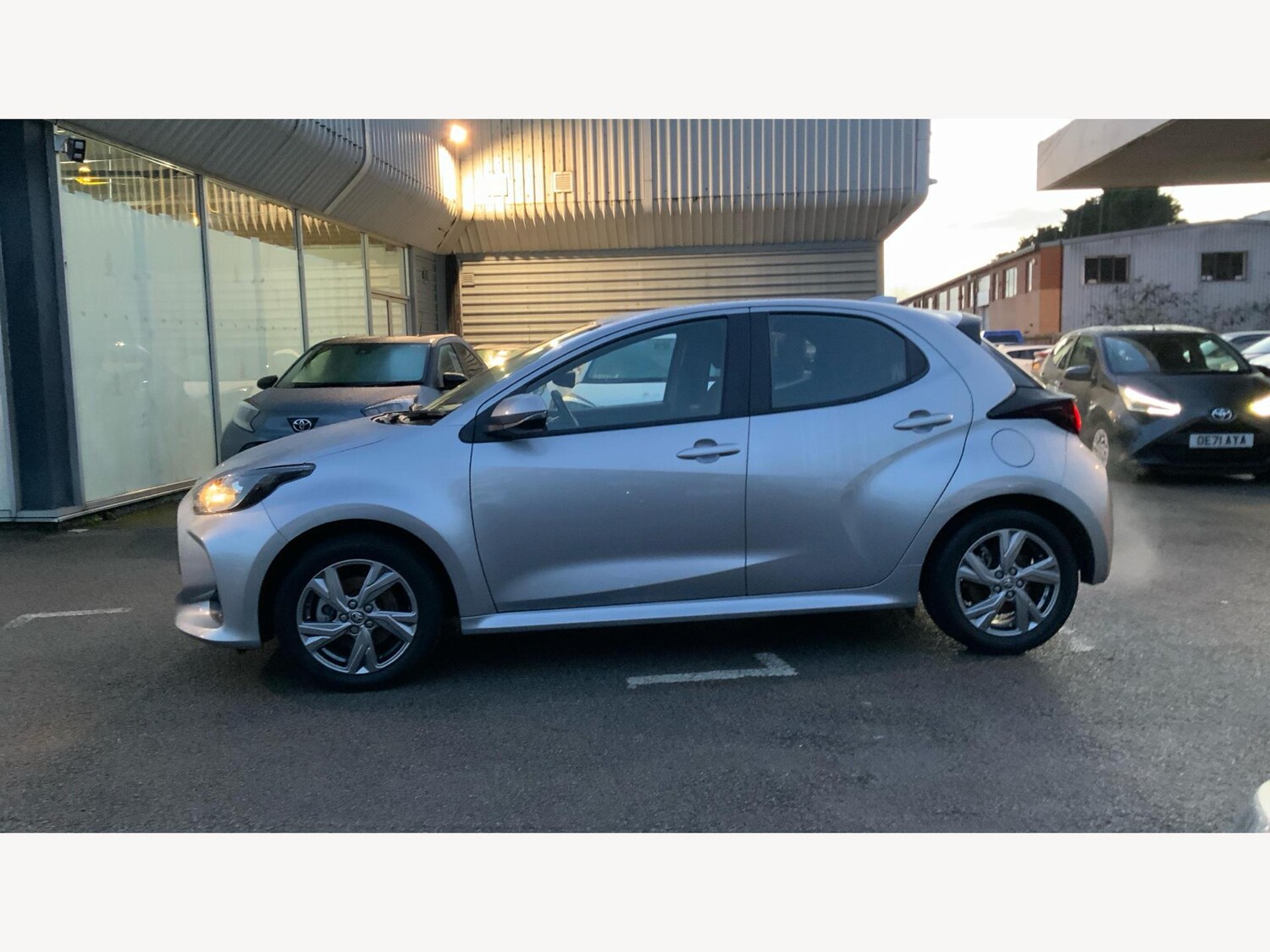 Used Toyota Yaris 2024 for sale - 77497015: Photo 19