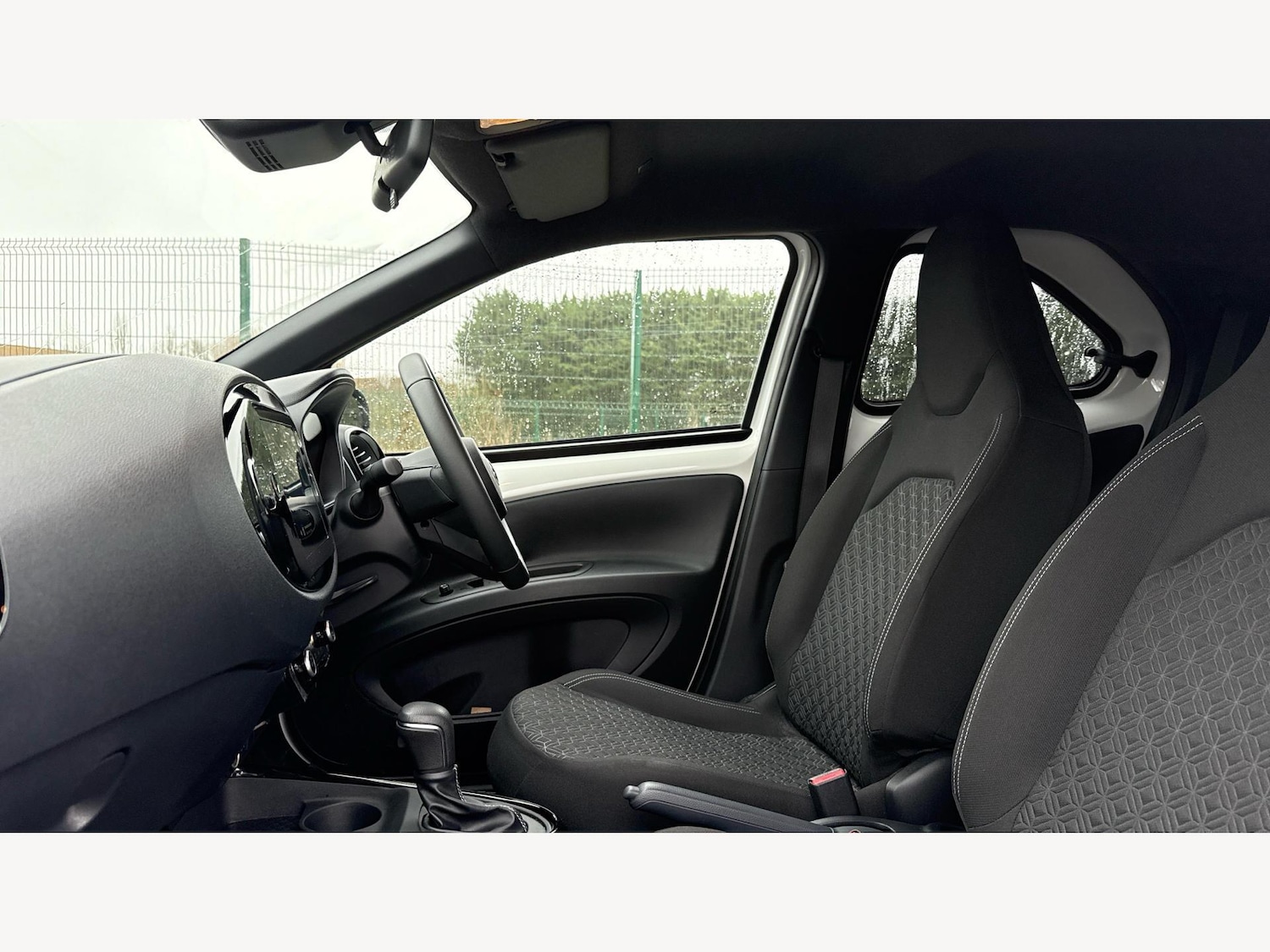 Used Toyota Aygo X 2025 for sale - 77175692: Photo 12