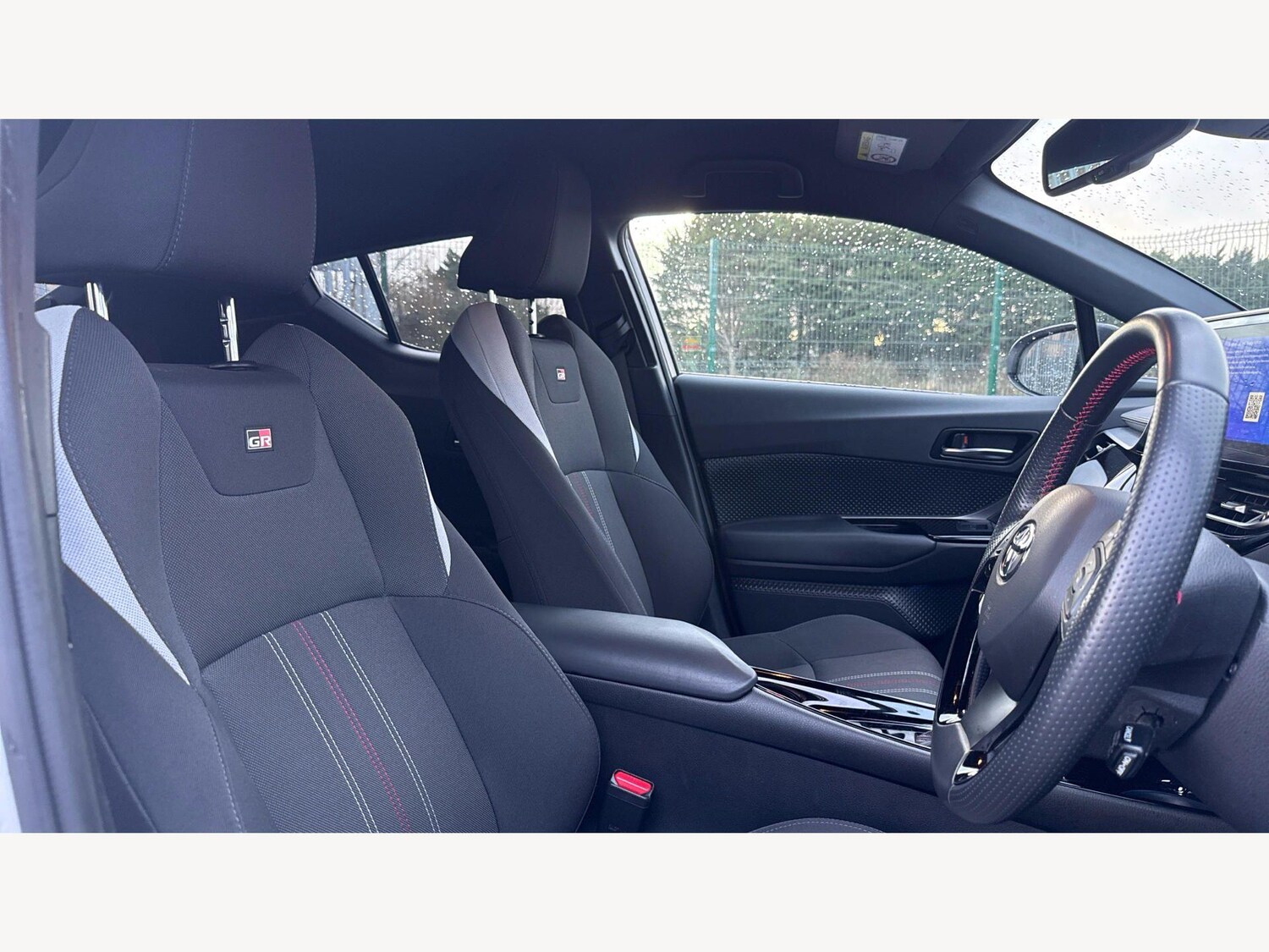 Used Toyota C-HR for sale - 77633136: Photo 12