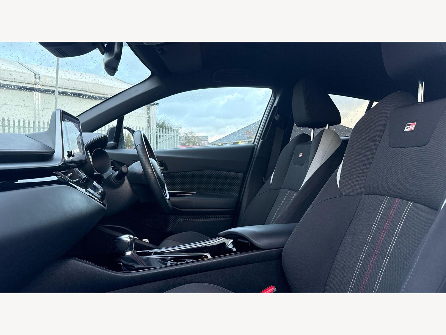 Used Toyota C-HR for sale - 77633136: Photo 13