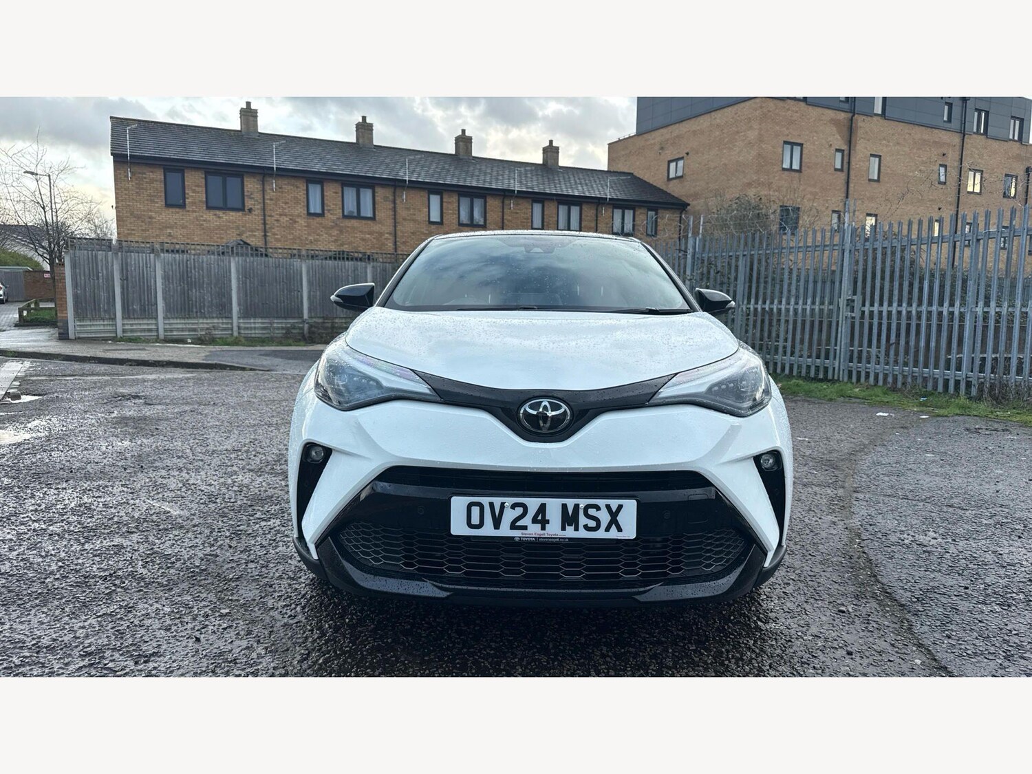 Used Toyota C-HR for sale - 77633136: Photo 17